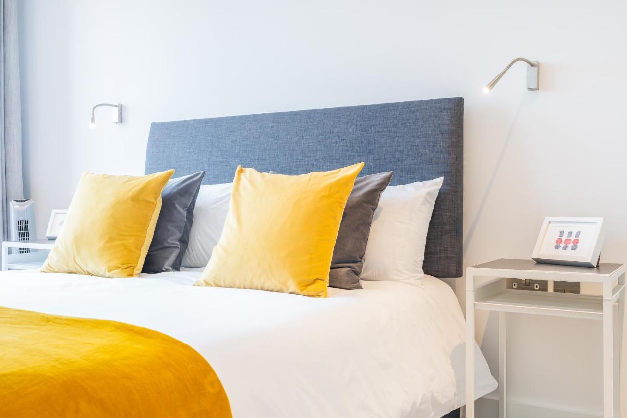 St Albans 2 Bed Luxury City Apartment, 5 Mins Walk To Train & Allocated Parking Esterno foto
